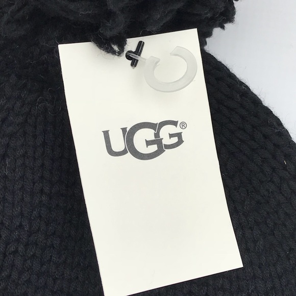 Ugg black knit Pom Pom Beanie - Picture 3 of 8